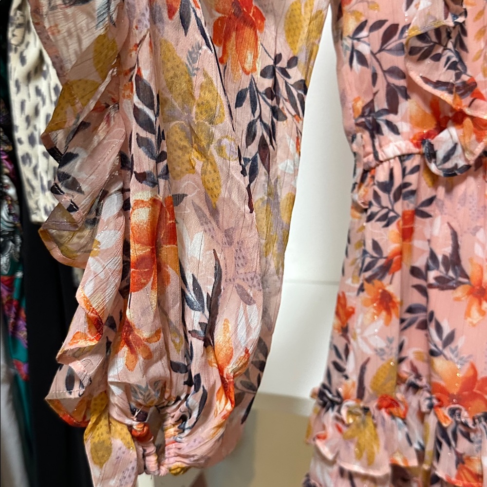 Floral Ruffle Women's Top - Picture 3 of 7